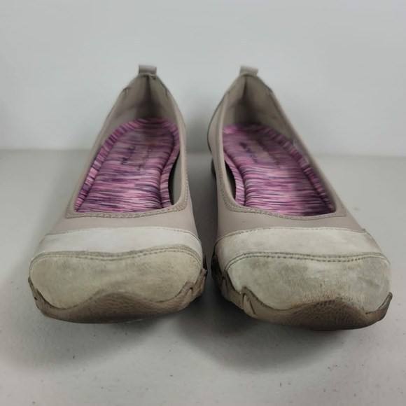 Skechers relaxy fit memory foam Sz 7.5 US Slip on Shoes Beige pink - Picture 3 of 8